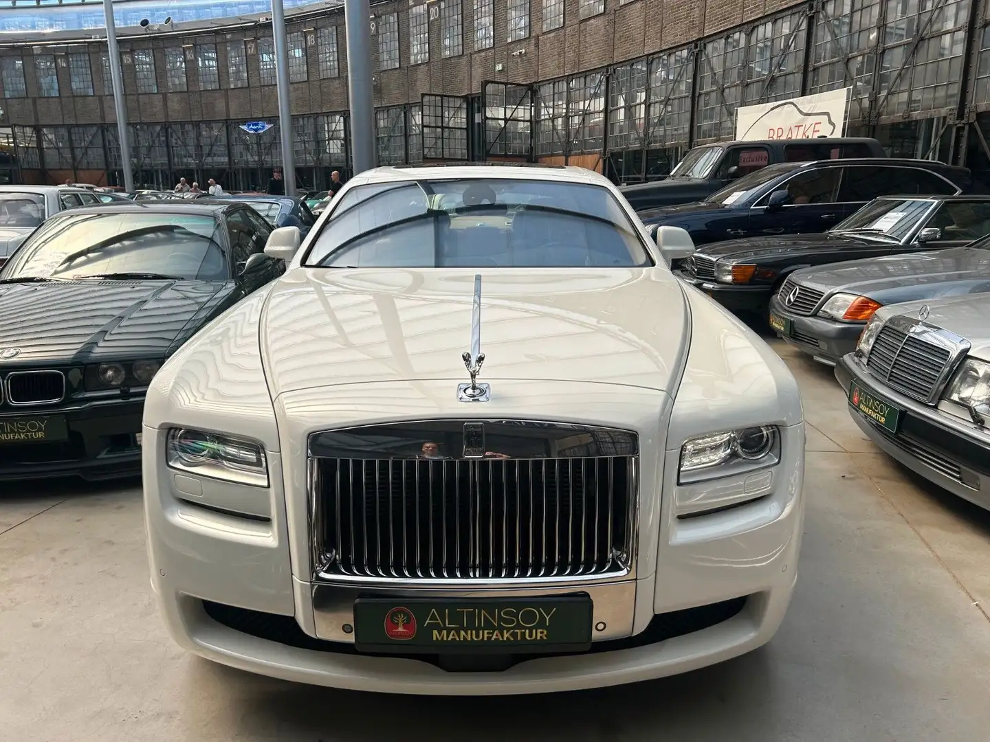 Rolls-Royce Ghost - Білий - 1