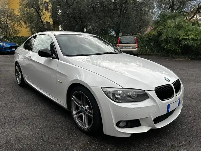 BMW 320 Serie 3 E93 320i cat Coupé Msport