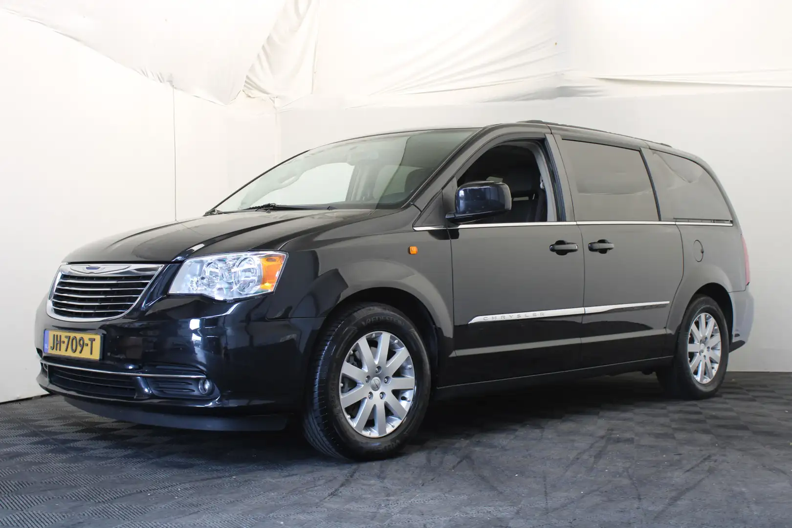 Chrysler Town & Country 3.6 V6 Schwarz - 1