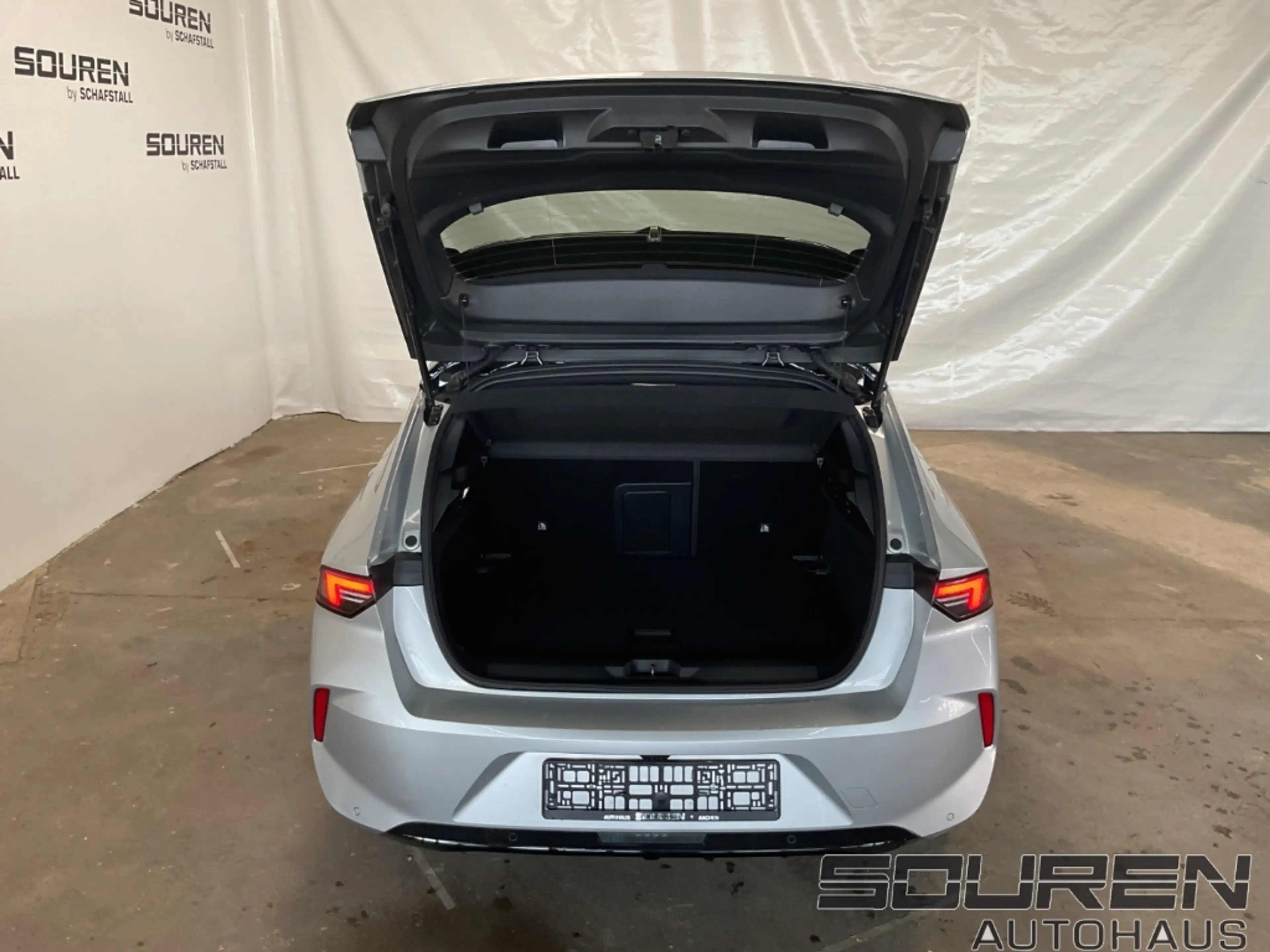Opel Astra L Ultimate 1.2 Turbo GS Automatik — photo 11