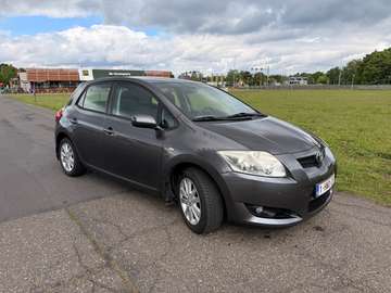 Auris 1.6i Dual VVT-i Linea Sol