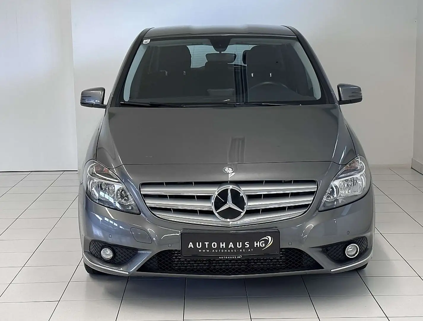 Mercedes-Benz B 180 CDI BlueEfficiency*SHZ*PDC*AMBIENTE* Grau - 2