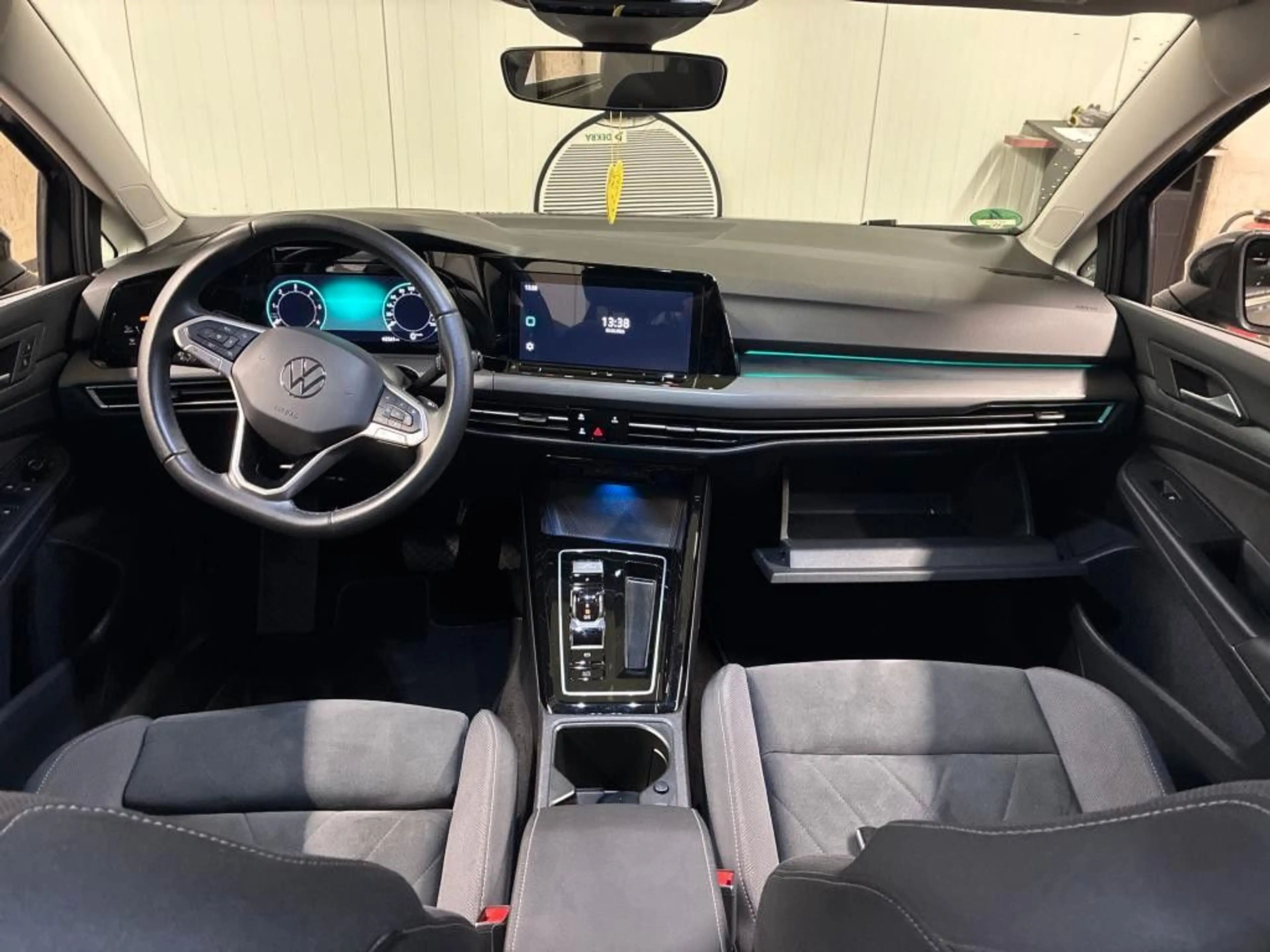 Volkswagen Golf VIII Lim. Style — photo 5