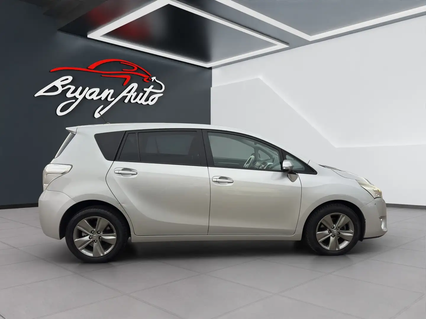 Toyota Verso 1.6 D4D STYLE 7P.TI - 1