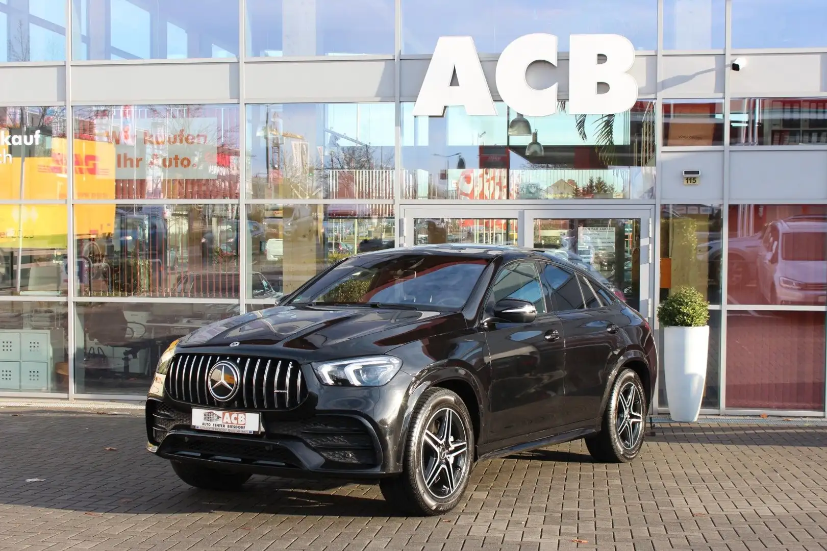 Mercedes-Benz GLE 53 AMG Coupe Pano Sp.Abgas Distr. Burm. AHK Schwarz - 1