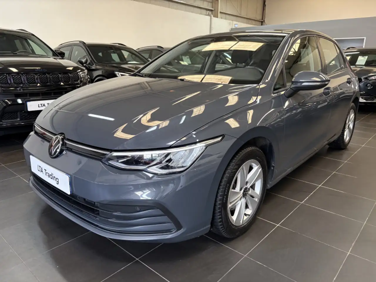 Volkswagen Golf Standard Model