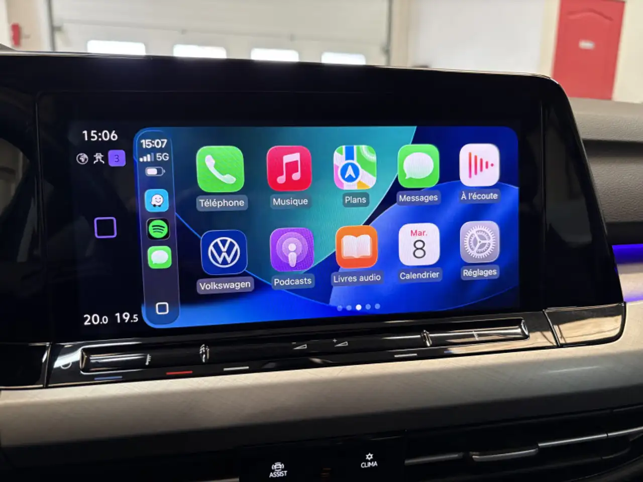 Volkswagen Golf Standard Model — photo 16
