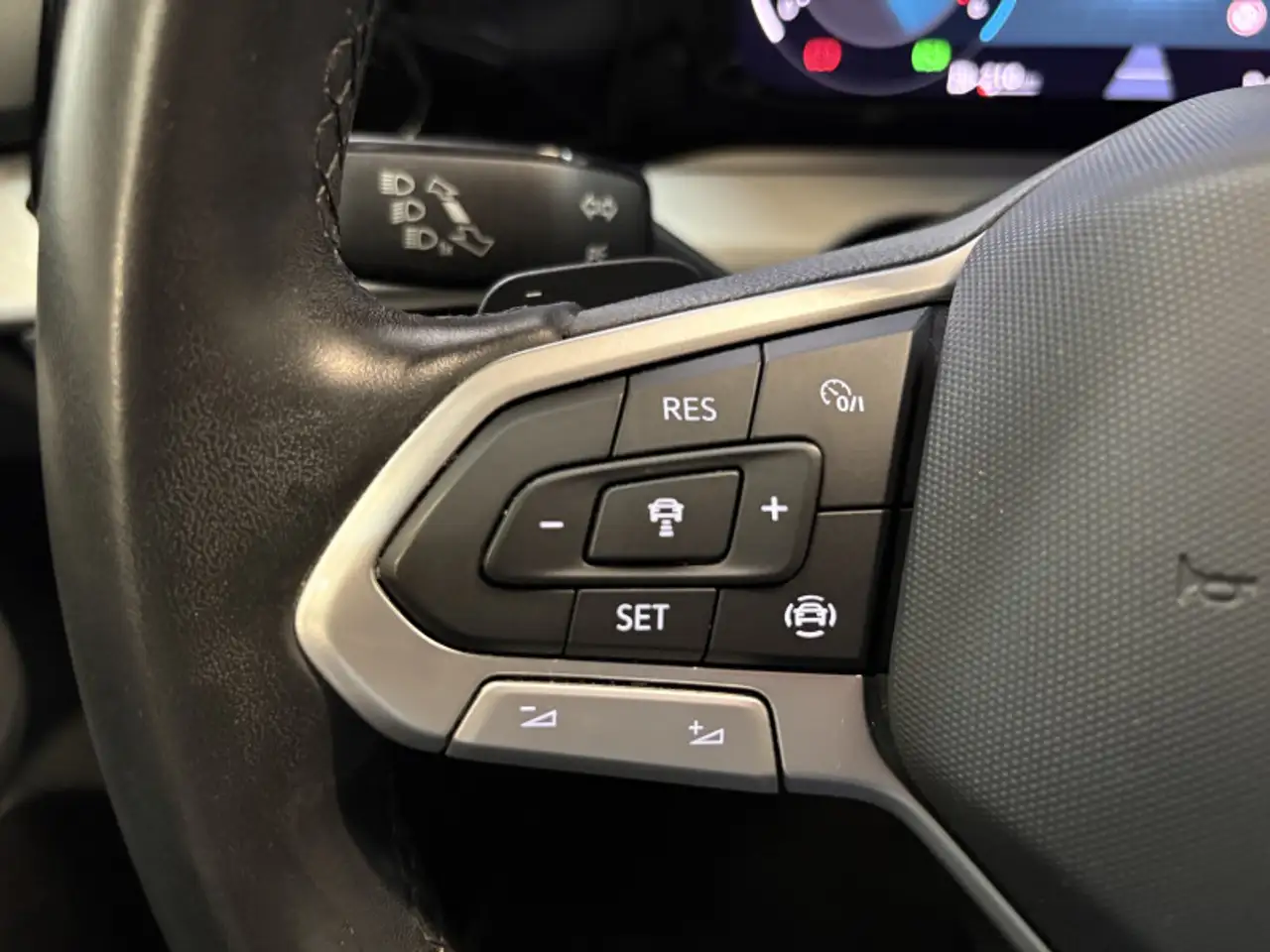 Volkswagen Golf Standard Model — photo 11