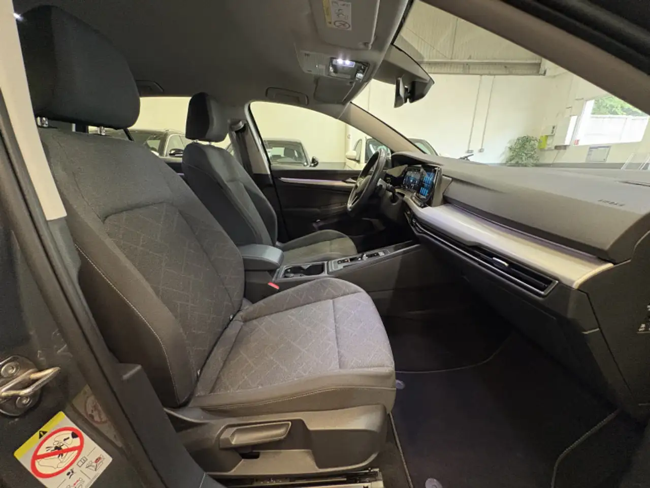 Volkswagen Golf Standard Model — photo 6