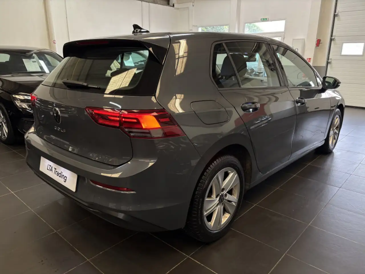 Volkswagen Golf Standard Model — photo 3