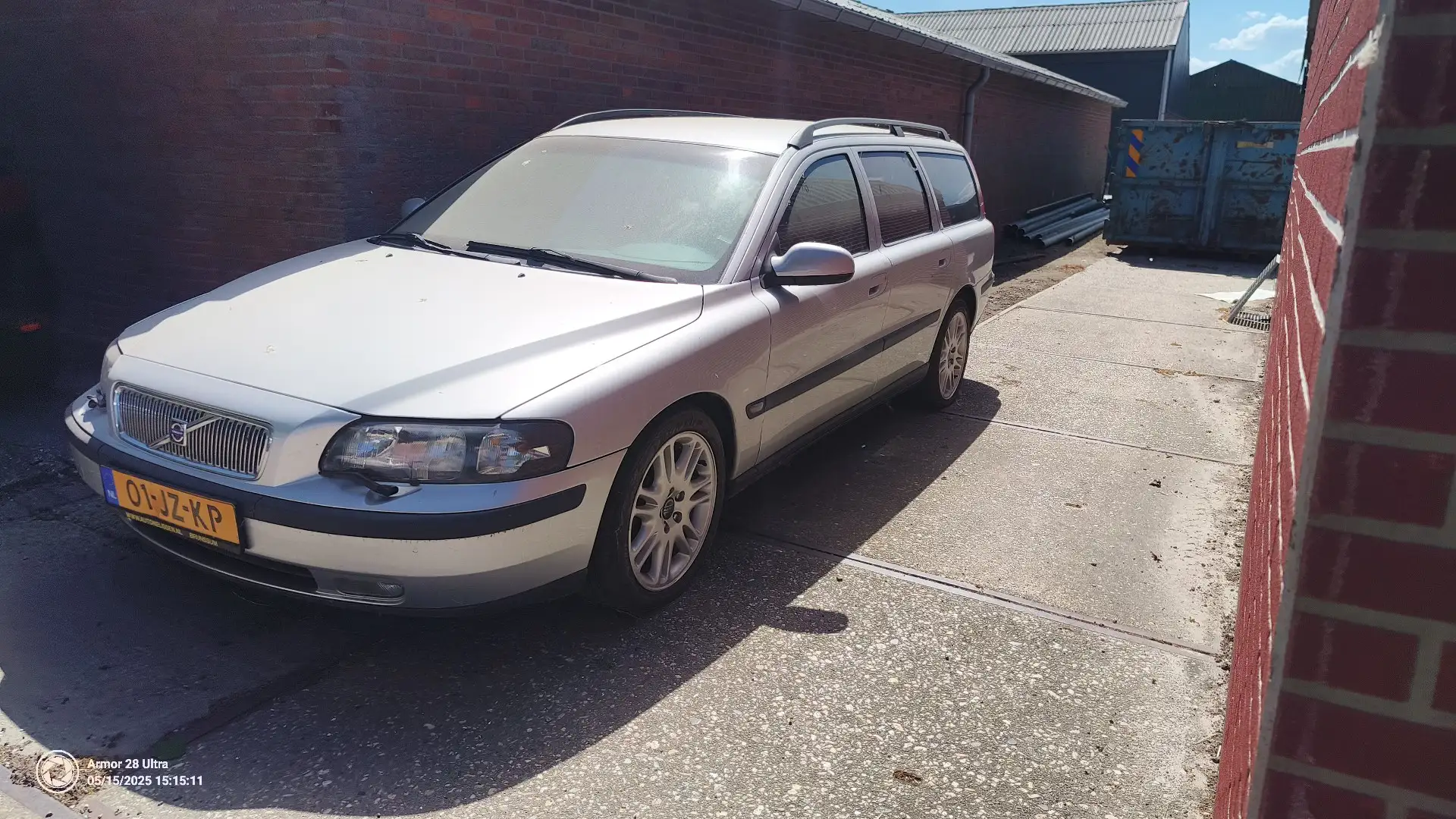 Volvo V70 D5 Automatik Premium 7 persoon - 1