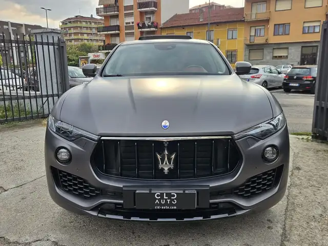 Maserati Levante view 2