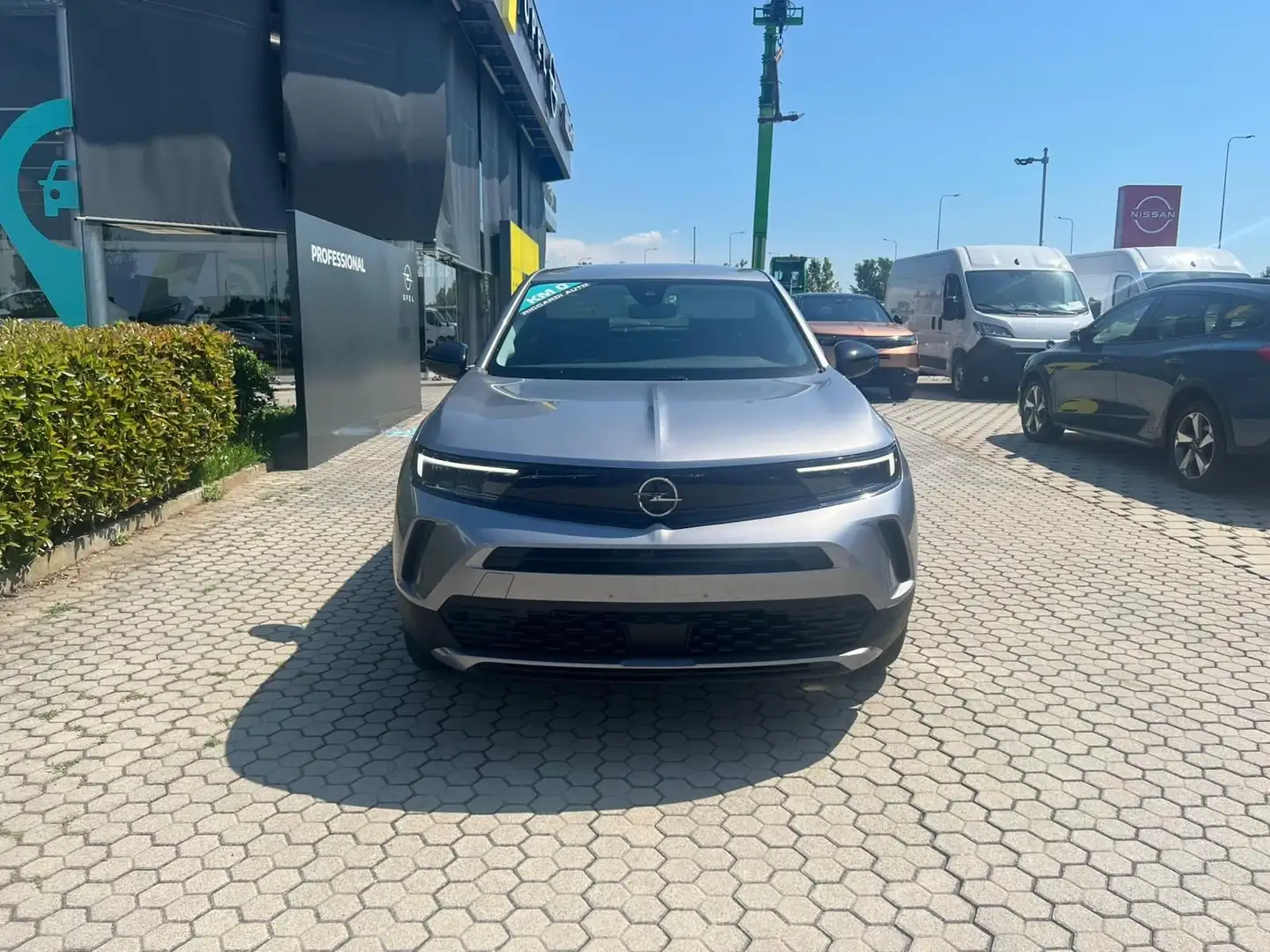 Opel Mokka EDITION BENZINA 100HP CAMBIO MANUALE Grau - 2