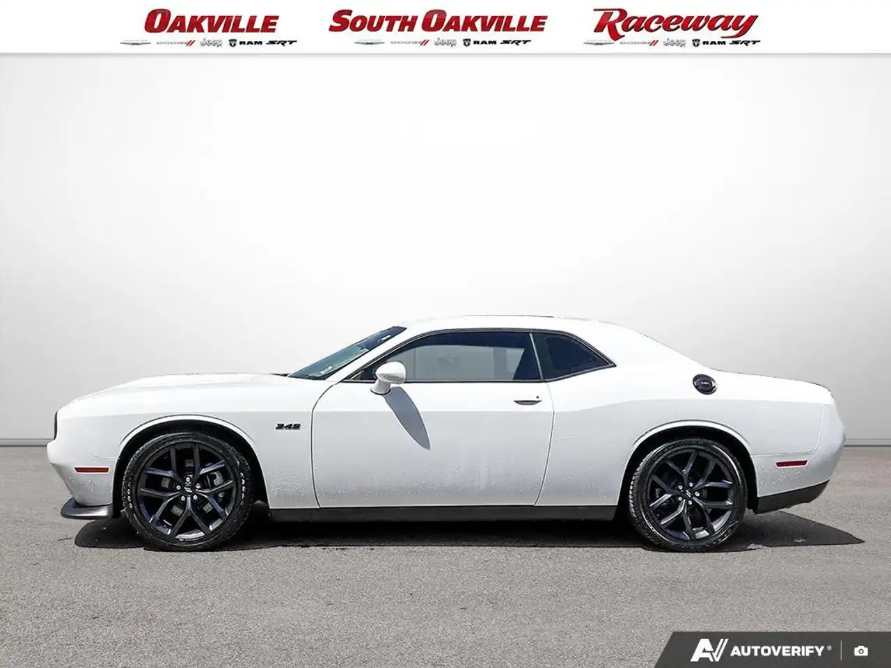 Dodge Challenger снимка Dodge Challenger