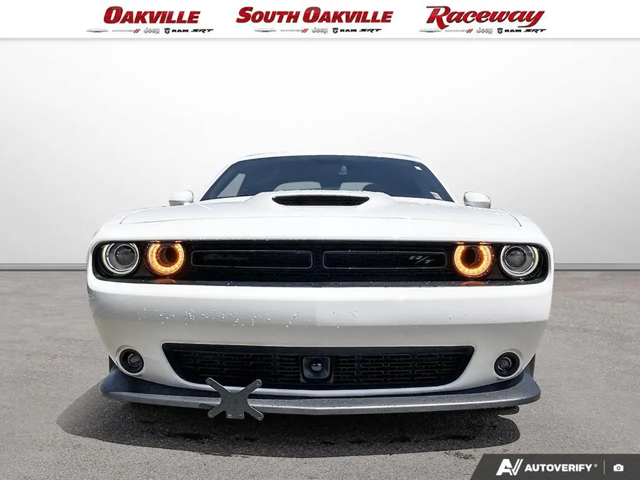 Dodge Challenger снимка Dodge Challenger