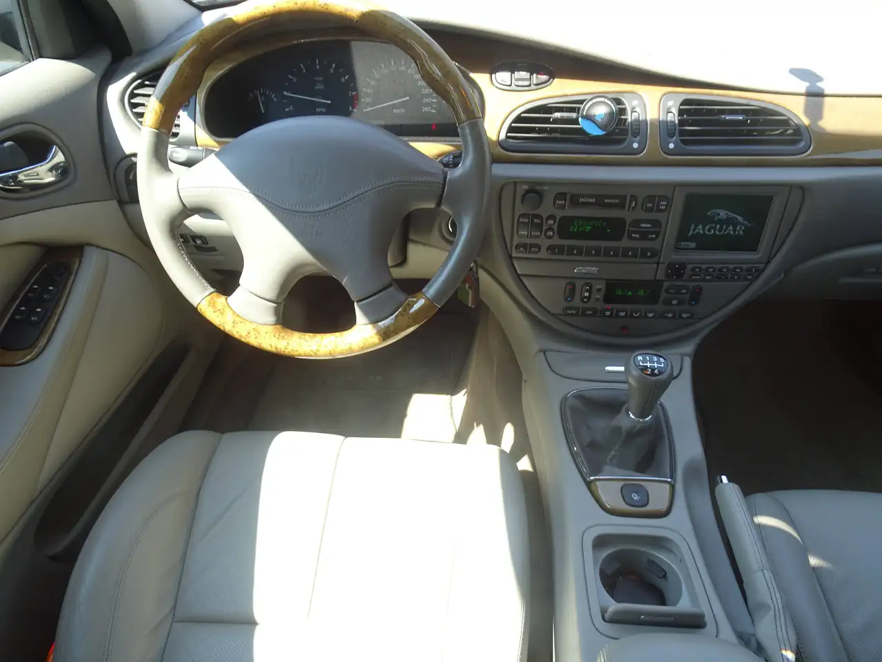 Jaguar S-Type 3.0 V6 Executive, foto 10