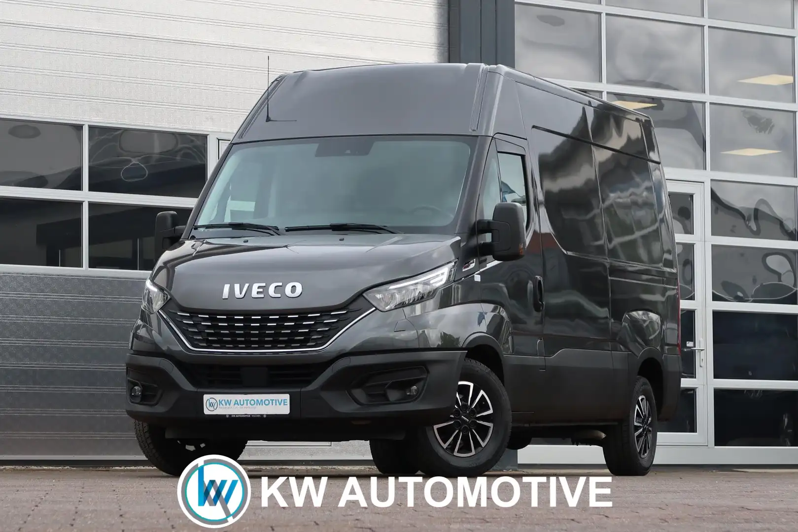 Iveco Daily 35S21V 3.0 352 AUT/ LUCHT/ CAMERA/ LED/ ACC/ NAVI/ Grey - 1