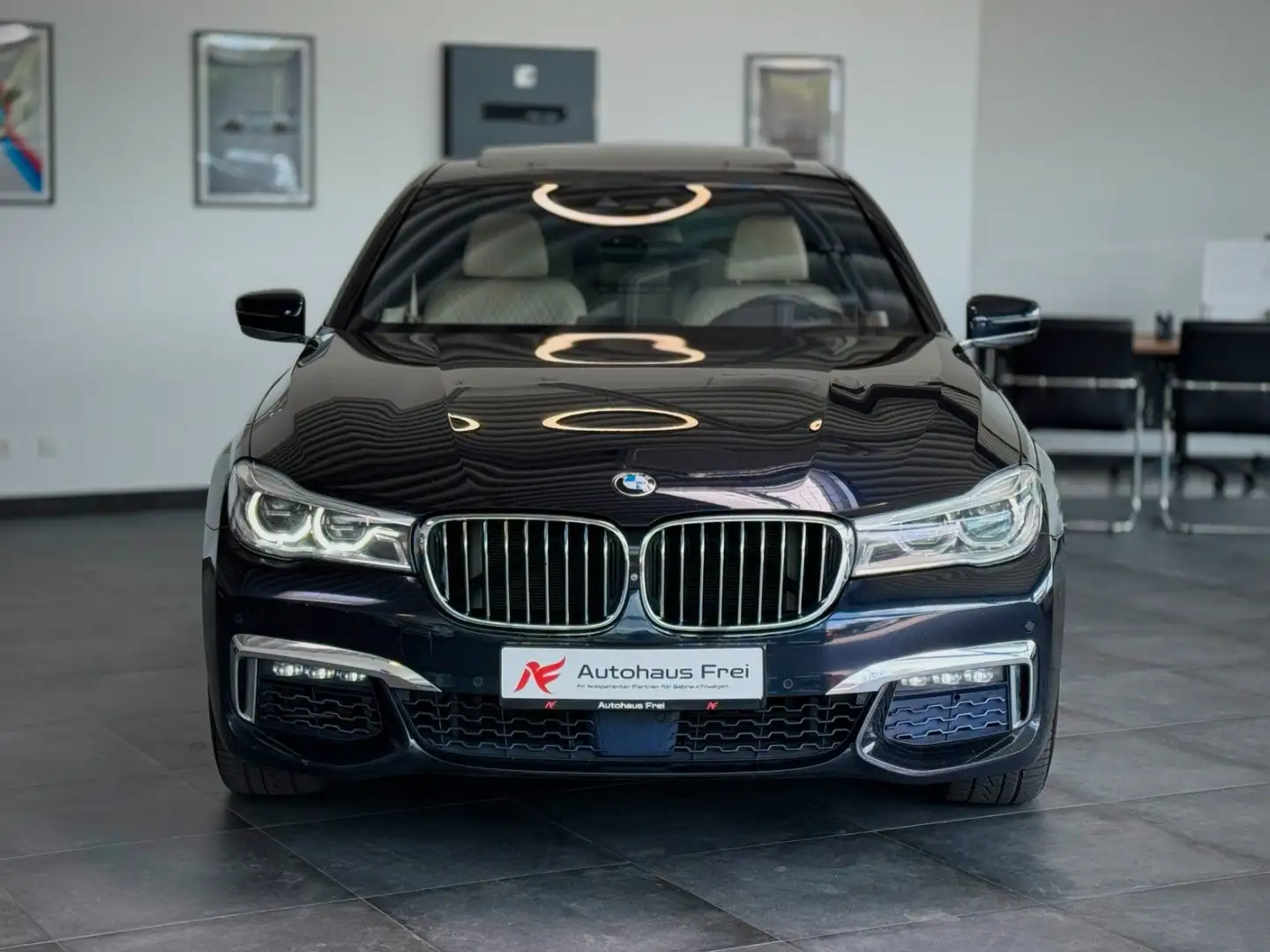 BMW 750 i xDrive *V8*M Sport*360°*Head-Up*H&K* Negro - 2