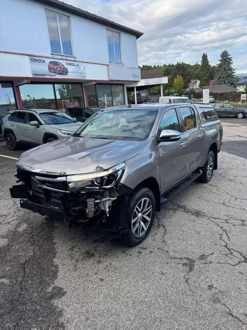 Toyota Hilux DK Lounge 4x4 2,4 D-4D Aut. - 2