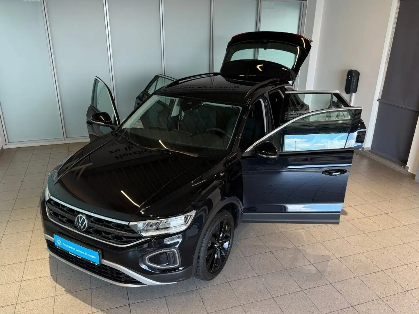 Volkswagen T-Roc 1.0 TSI Life LED, Digital Cockpit, DAB+ Schwarz - 2