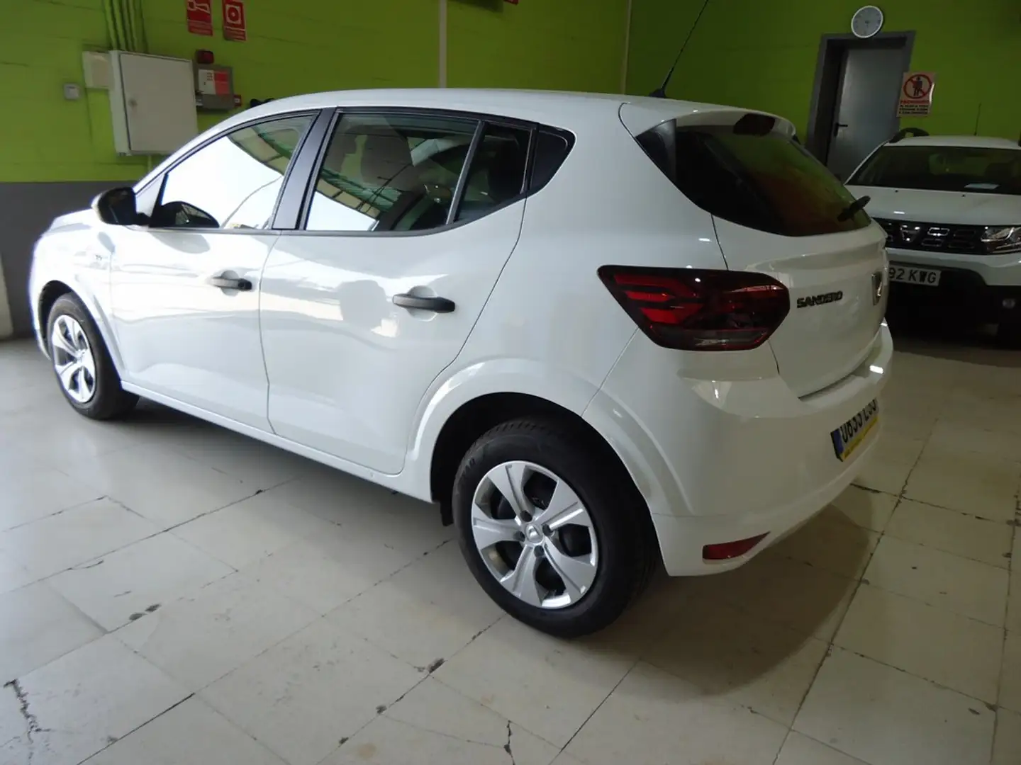 Dacia Sandero ECO-G Essential 74kW Weiß - 2