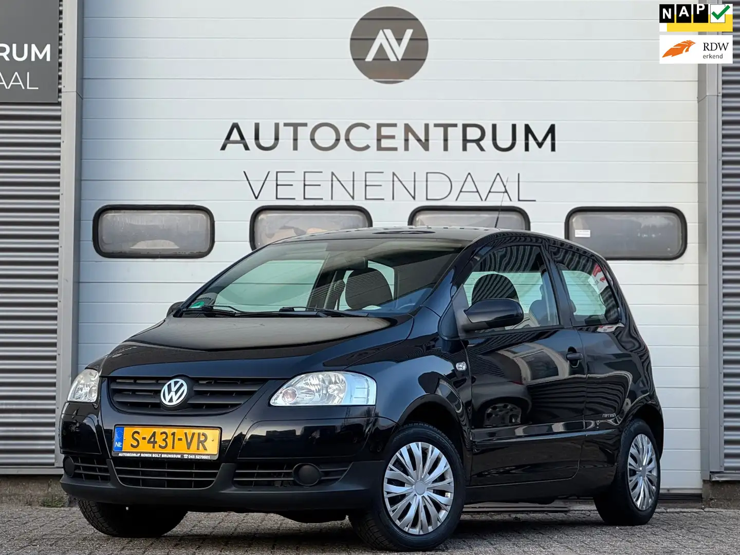 Volkswagen Fox 1.2 Trendline 2009 APK 08-2025 BLUETOOTH Zwart - 1