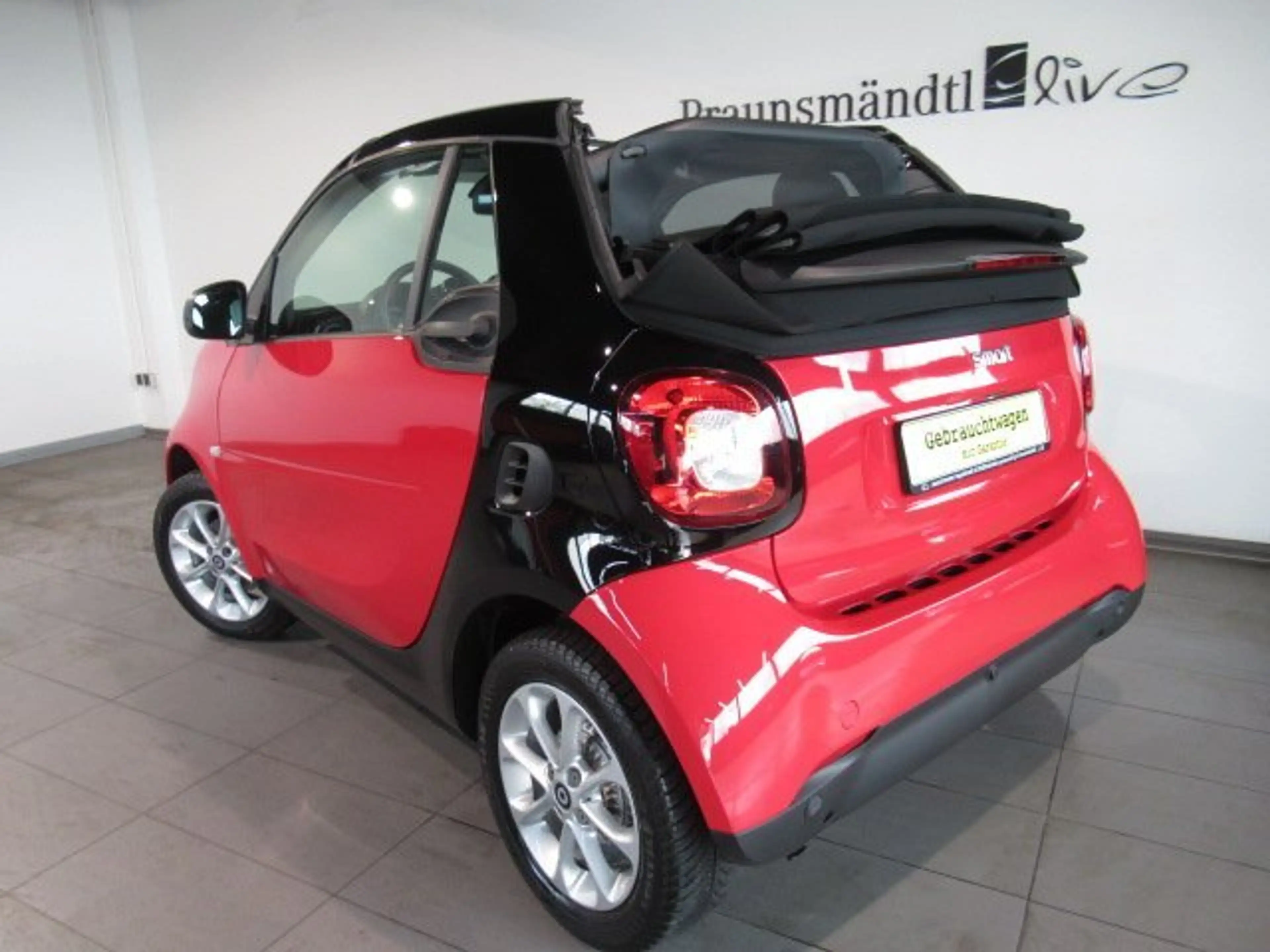 smart forTwo CABRIO PASSION/90PS/KLIMA/LMR/EINPARKH. HI./GJR — photo 2