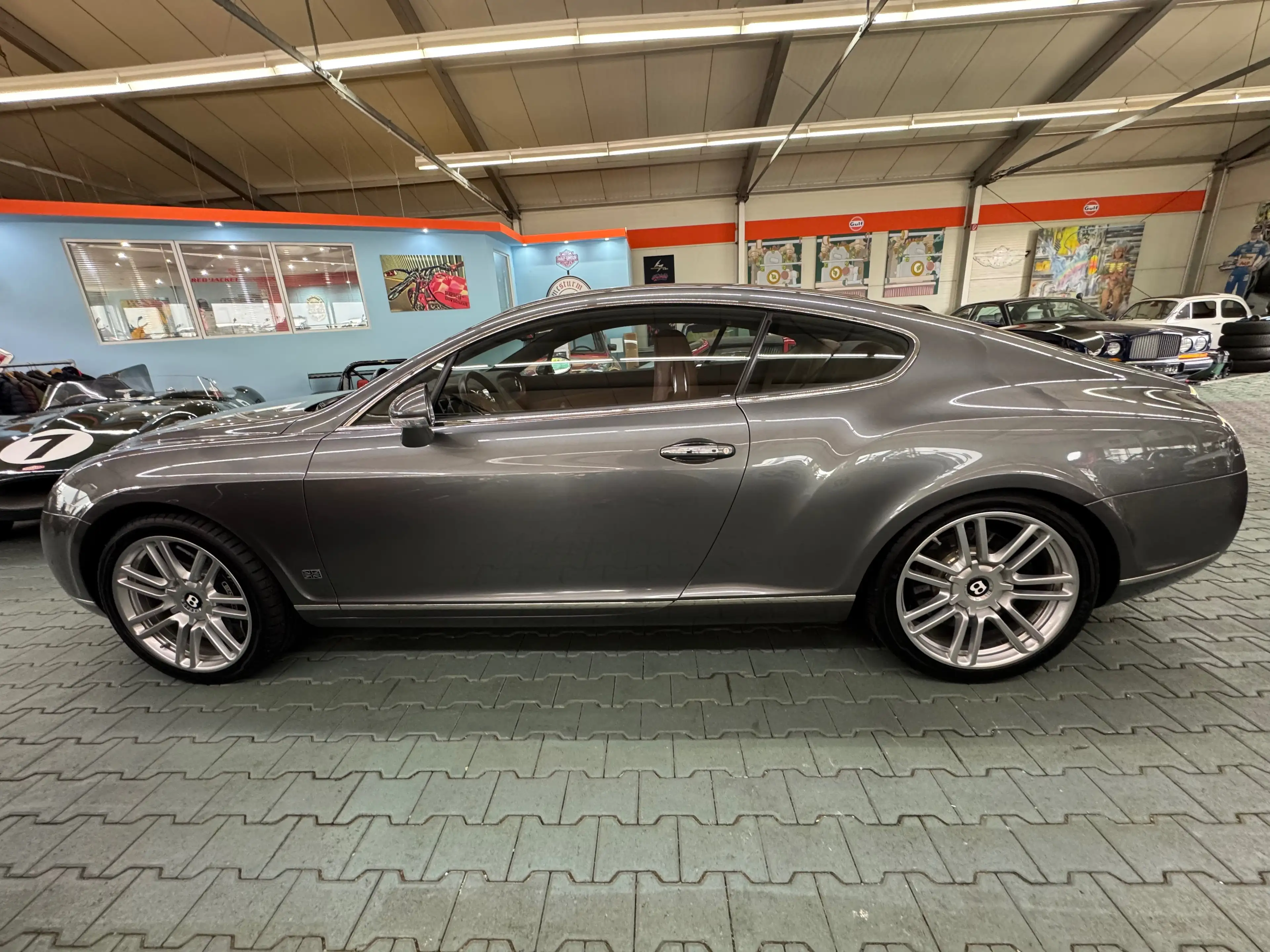Bentley Continental Diamond Series 60 Jahre — photo 7