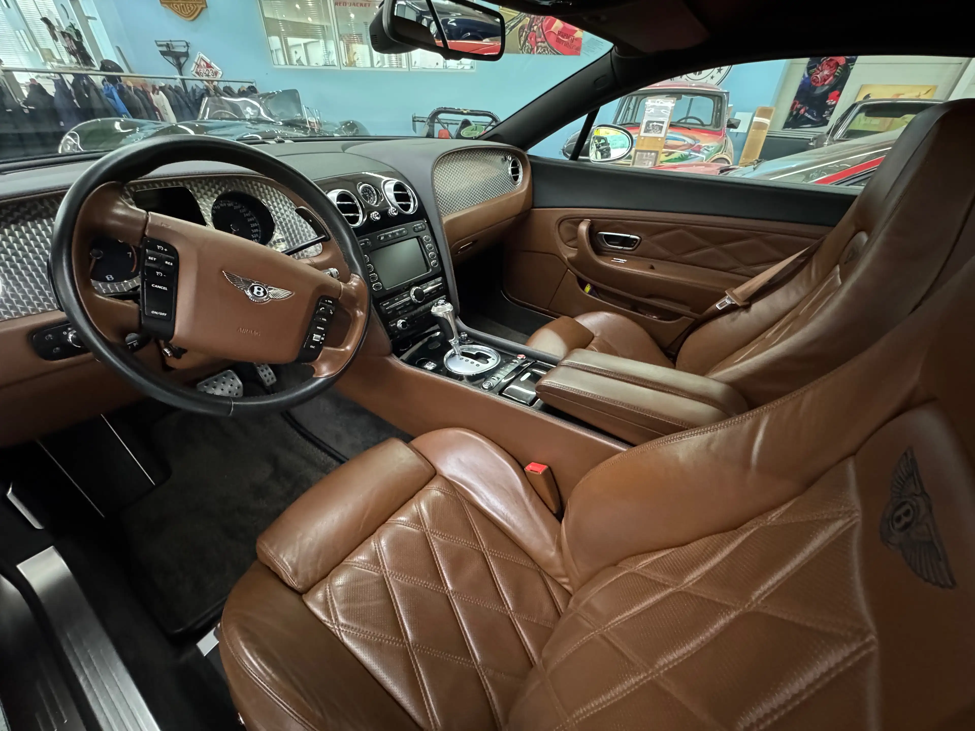 Bentley Continental Diamond Series 60 Jahre — photo 10