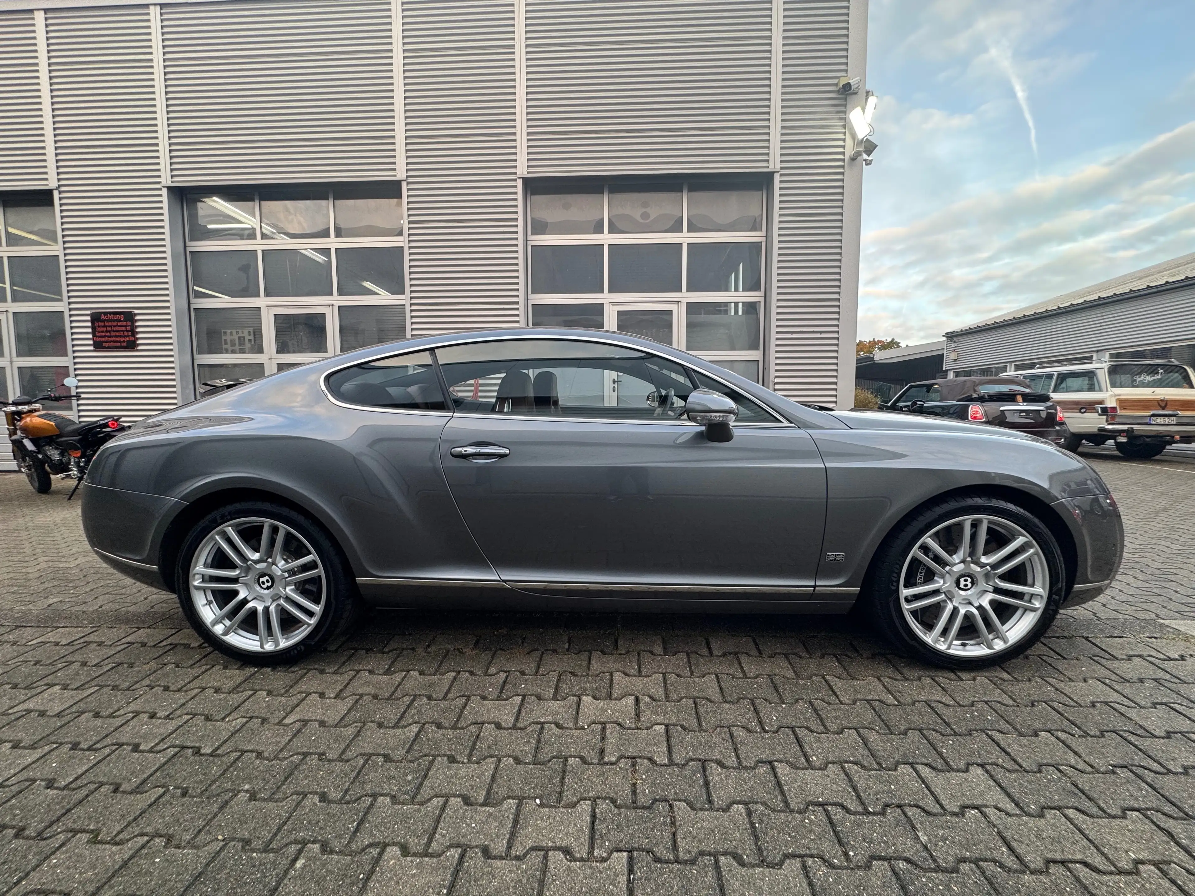 Bentley Continental Diamond Series 60 Jahre — photo 3