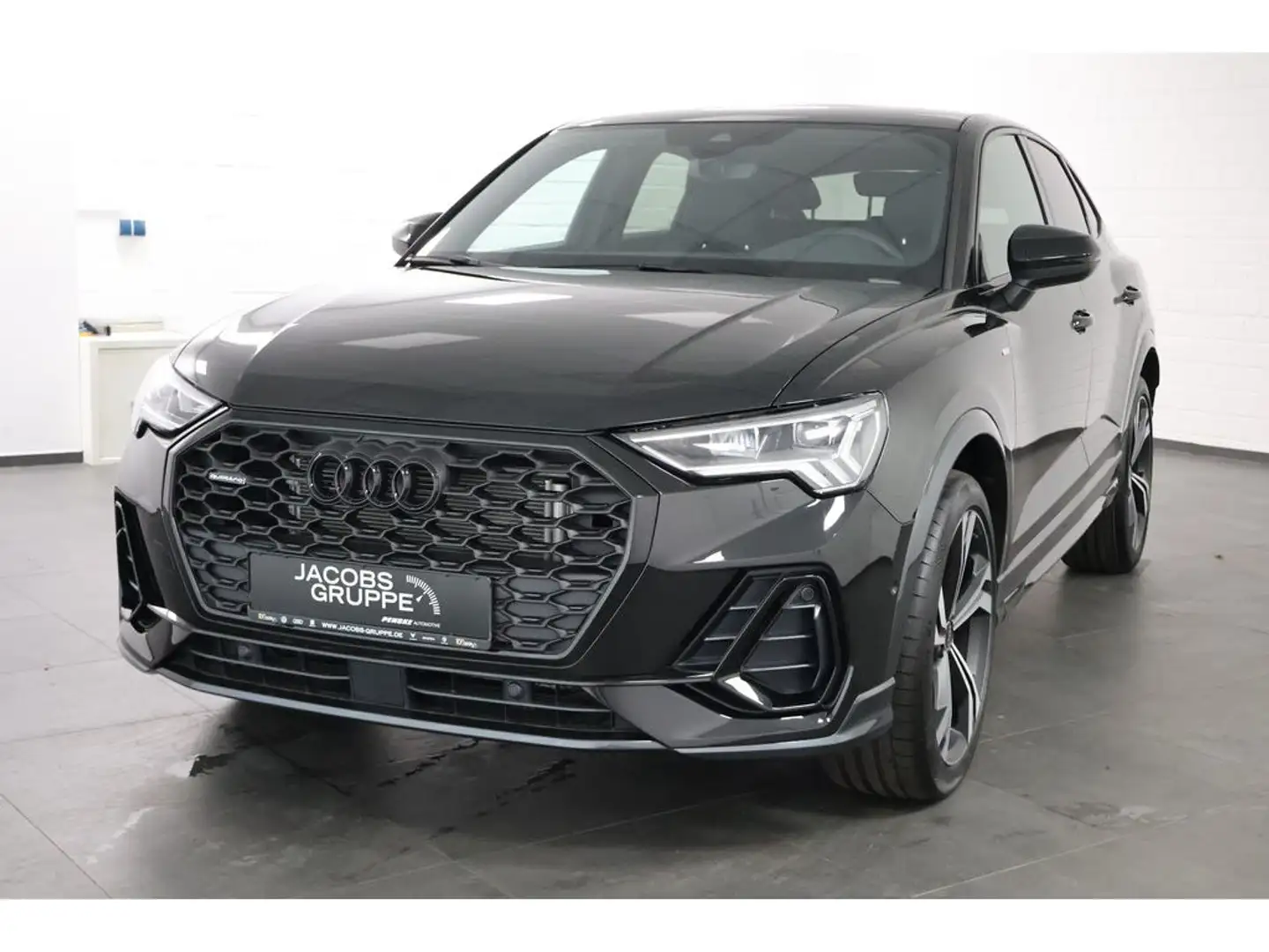 Audi Q3 Sportback 40 TDI quattro S-line Matrix,GRA Schwarz - 2
