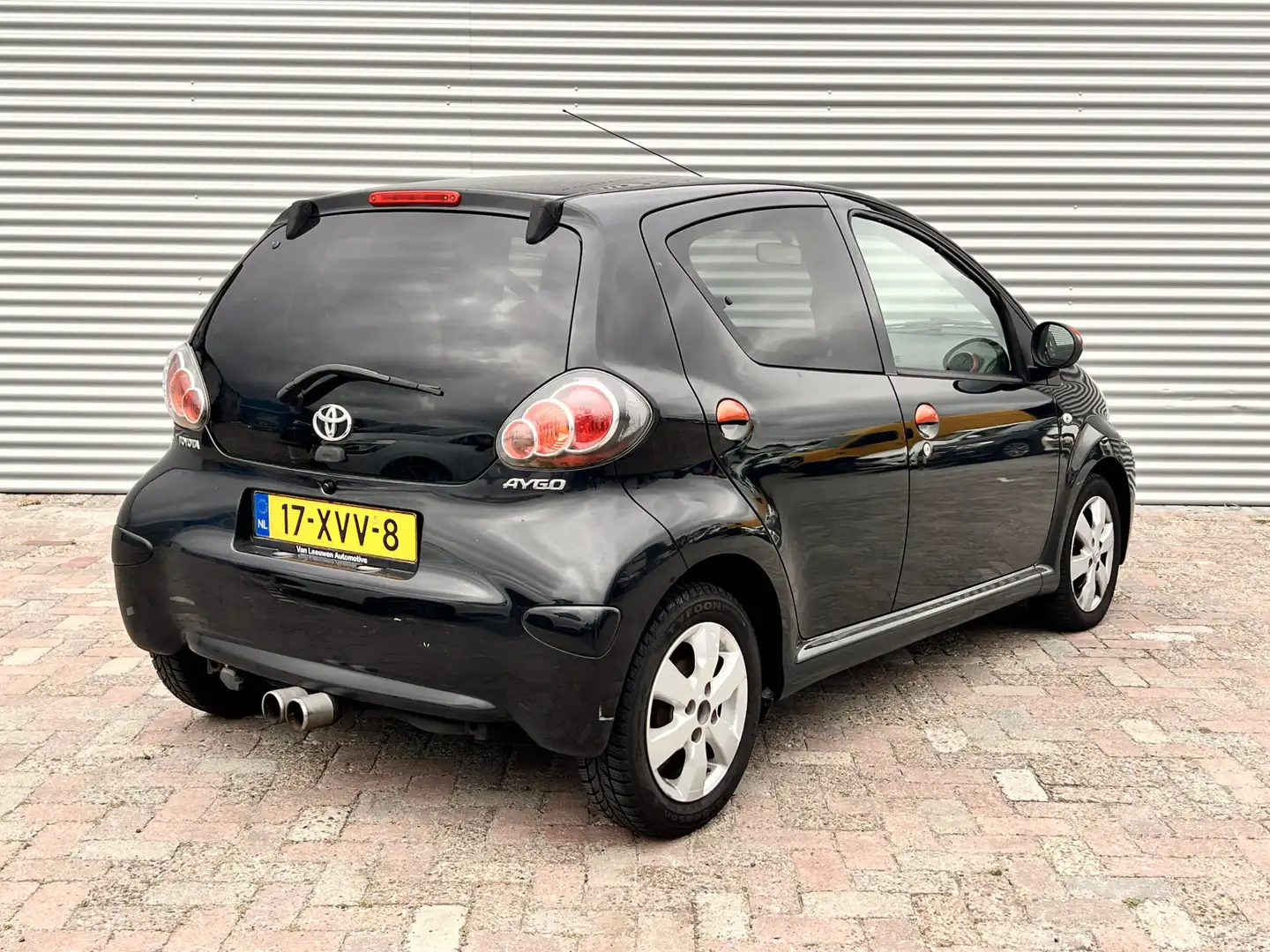 Toyota Aygo 1.0 VVT-i Dynamic Orange | Nieuw Binnen! | Elektr. Negro - 2