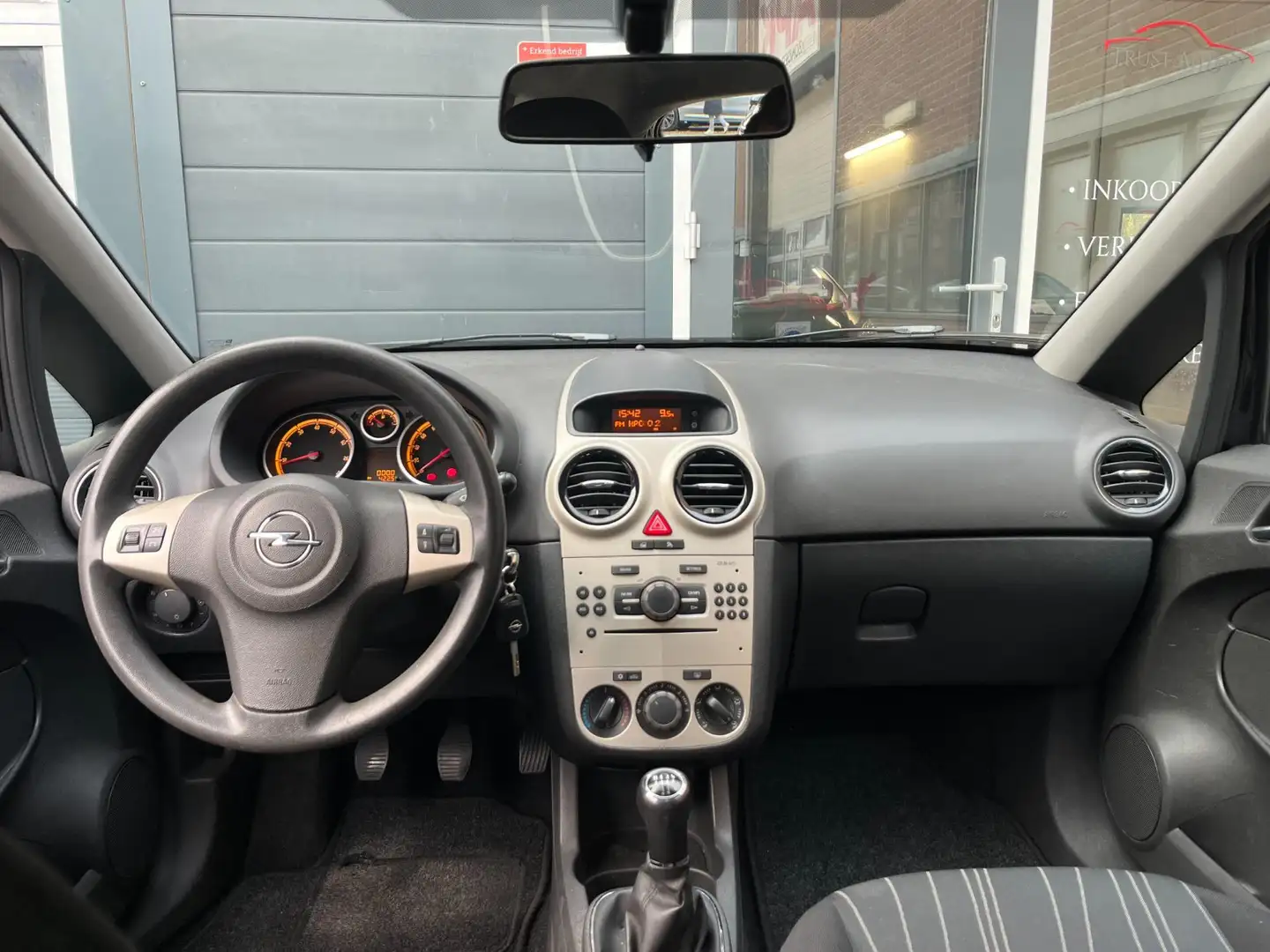 Opel Corsa 1.4-16V Enjoy|Nap|Airco|Apk|Elek.Pakket|Cruise Zwart - 2