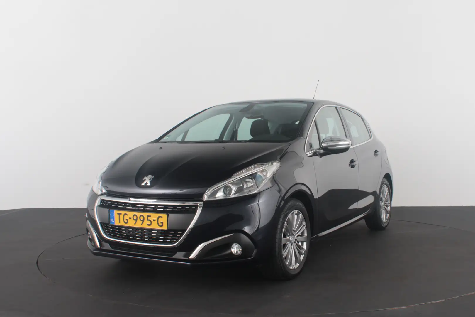 Peugeot 208 1.2 PureTech Blue Lease Executive  Cruise control Blauw - 1