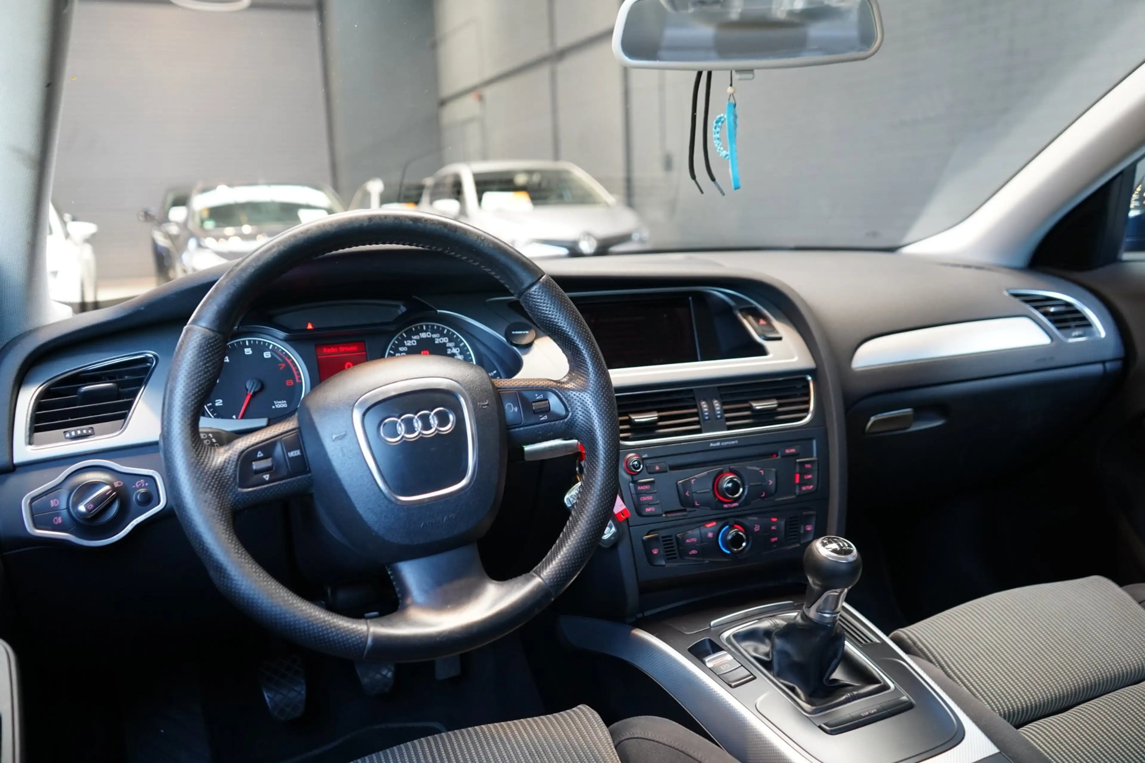 Audi A4 Limousine 1.8 TFSI | AIRCO | PDC | APK — photo 17