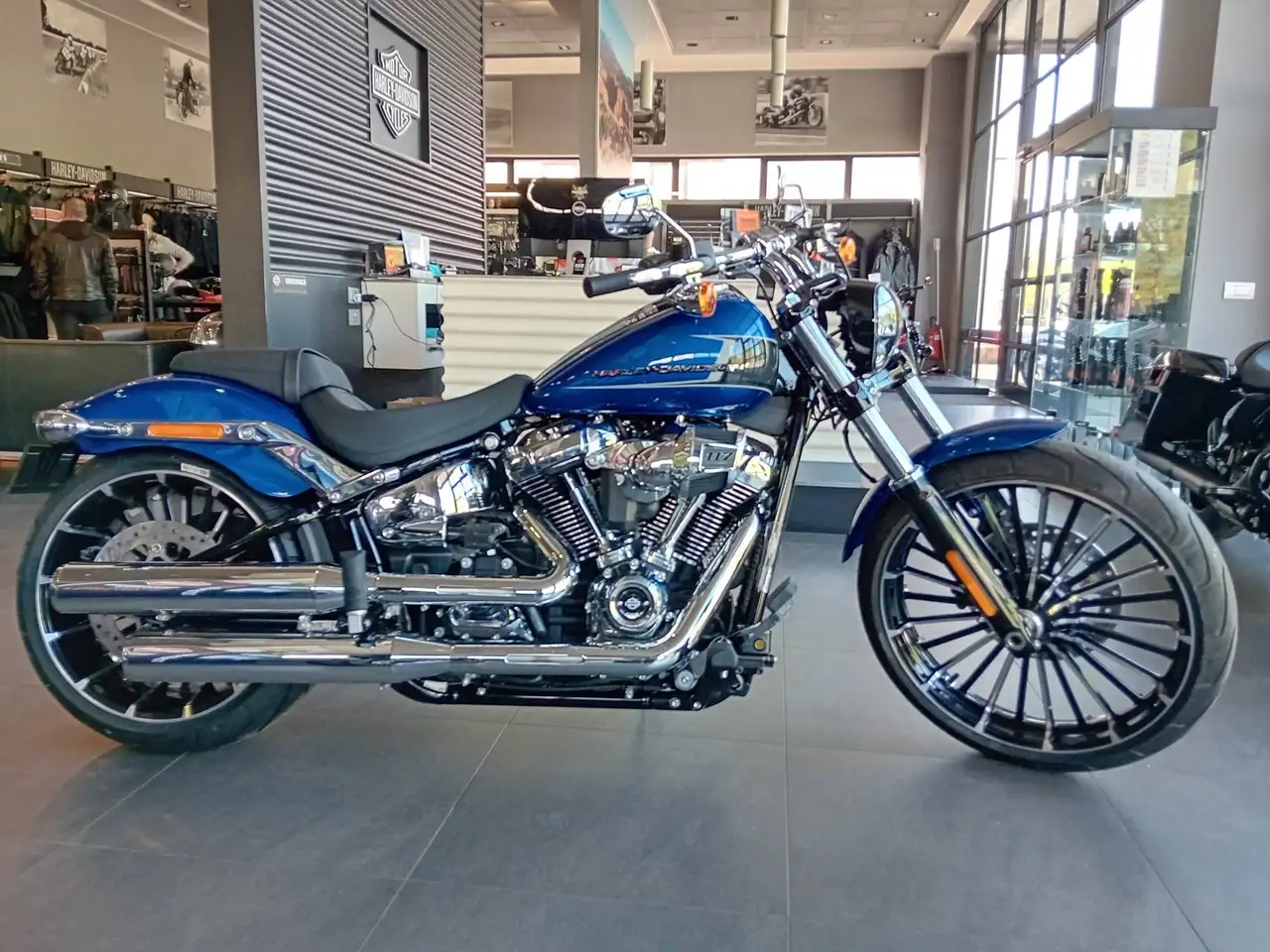 Harley-Davidson Breakout