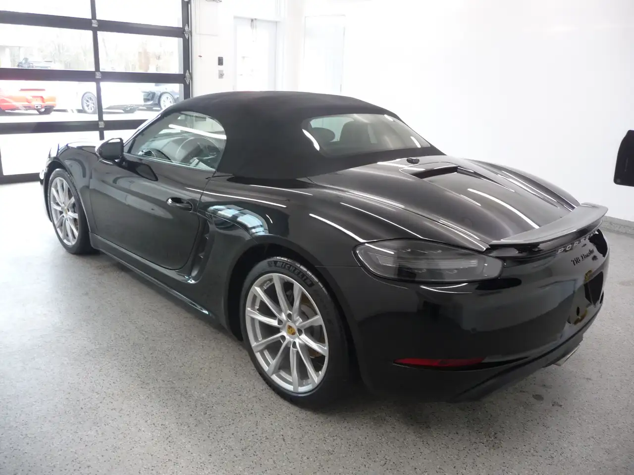 Porsche 718 Boxster снимка Porsche 718 Boxster