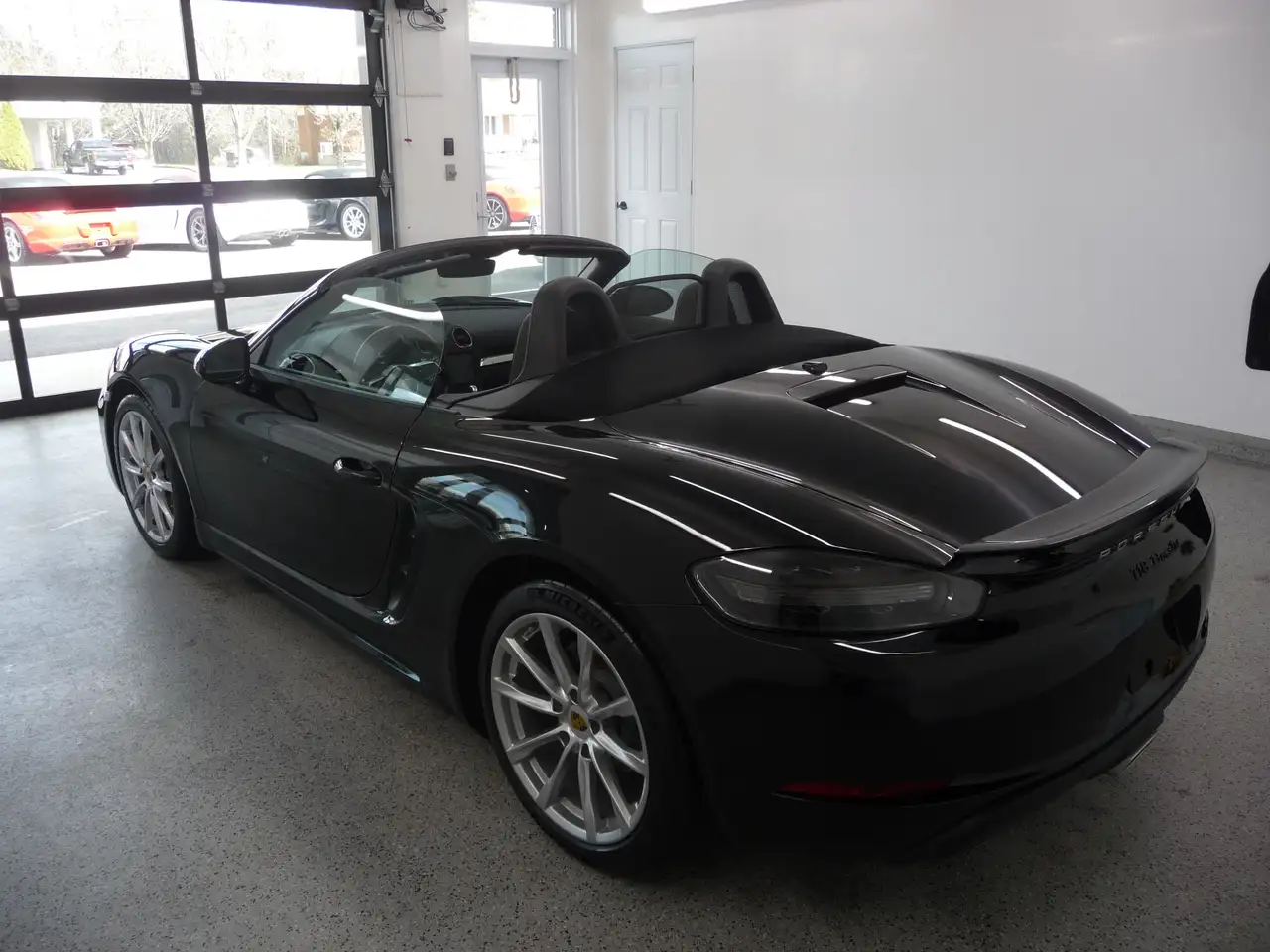 Porsche 718 Boxster снимка Porsche 718 Boxster
