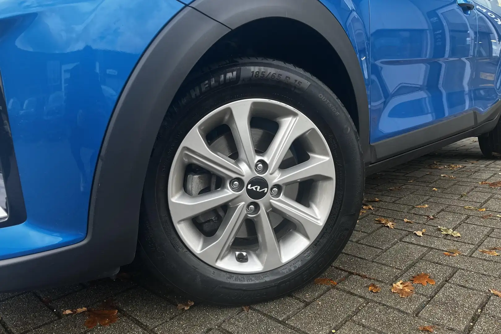 Kia Stonic 1.0 T-GDi MHEV DynamicLine | Airco | Achteruitrijc Blauw - 2