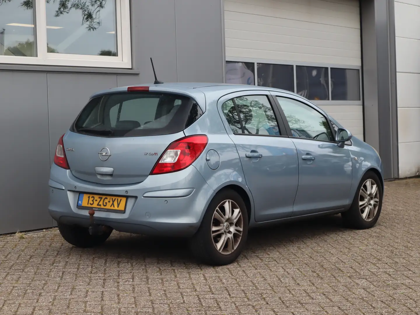 Opel Corsa 1.7 CDTi Executive Blauw - 2