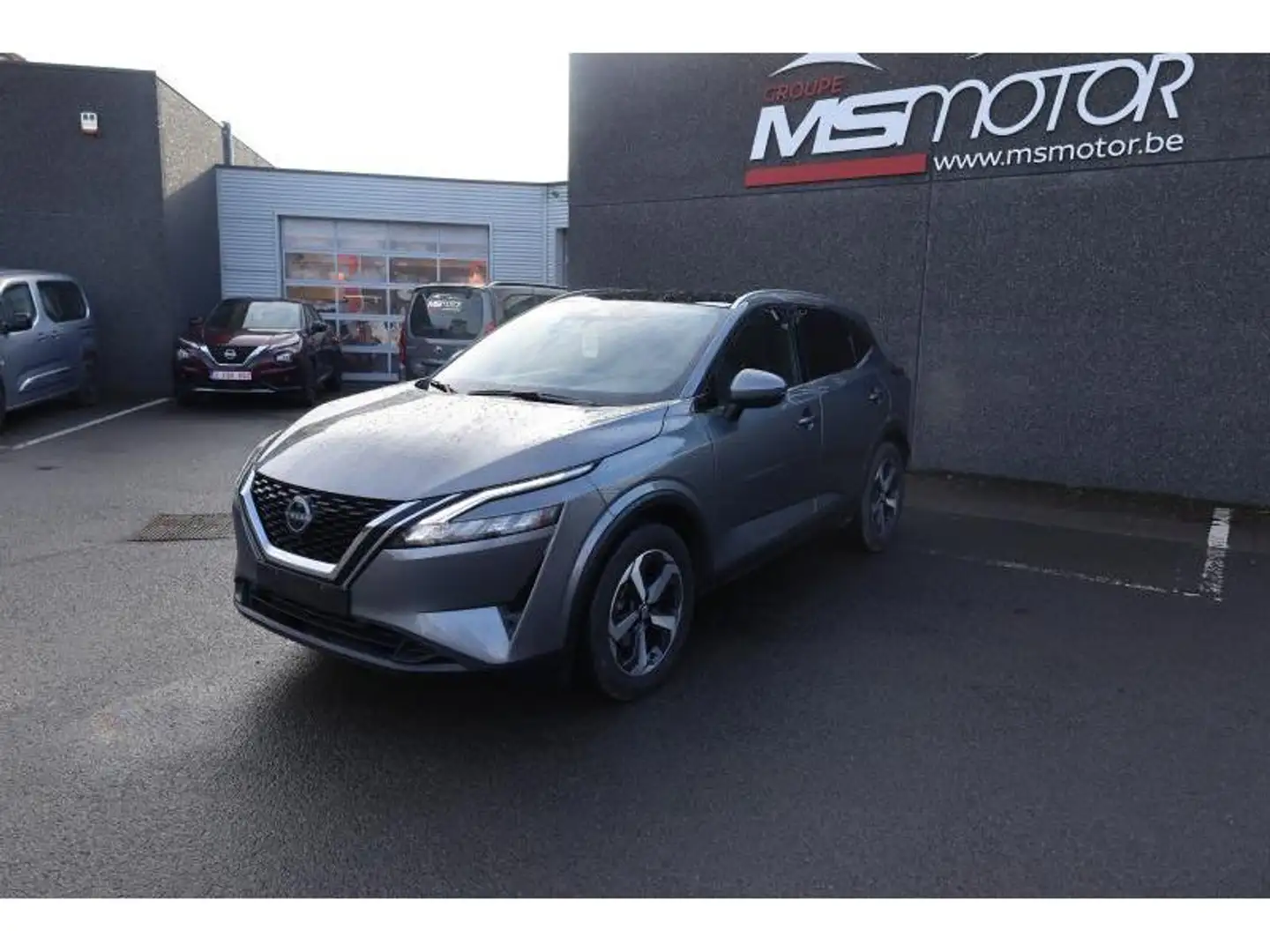 NISSAN Qashqai