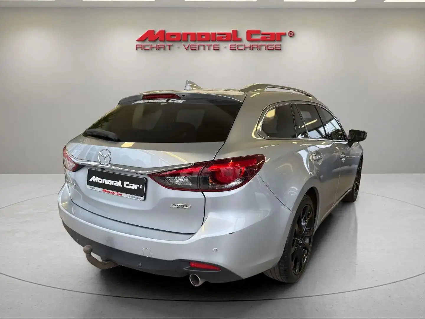 Mazda 6 Wagon 2.2 D Skycruise-Full options-Garantie 1 an Grijs - 2