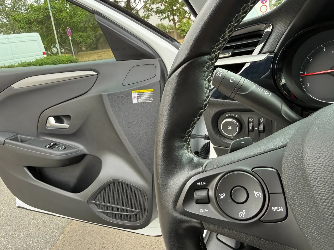 Opel Corsa F 1.2 Turbo Automatik (PDC-KAMERA*SITZHZG), миниатюра 16