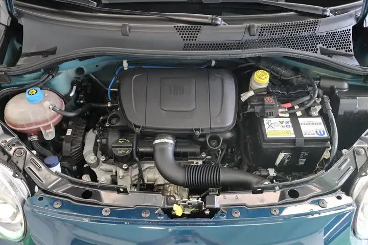 Fiat 500 Dolcevita 1.0 Hybrid 2022, foto 26