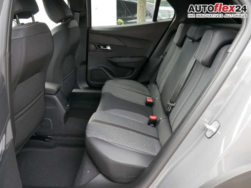 Peugeot 2008 Allure 1.2*NAVI*TEMPOMAT*KLIMA*PDC*LED*BLUETOOT... — photo 7