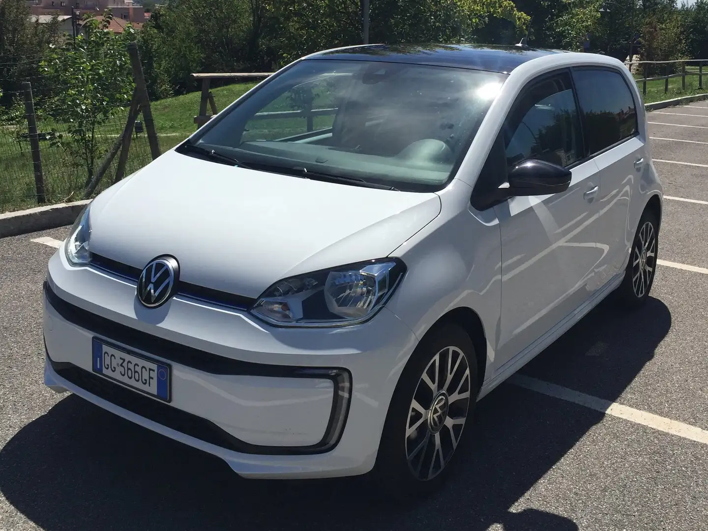 Volkswagen up! up! 5p 2017 e-up! 5p Bianco - 1