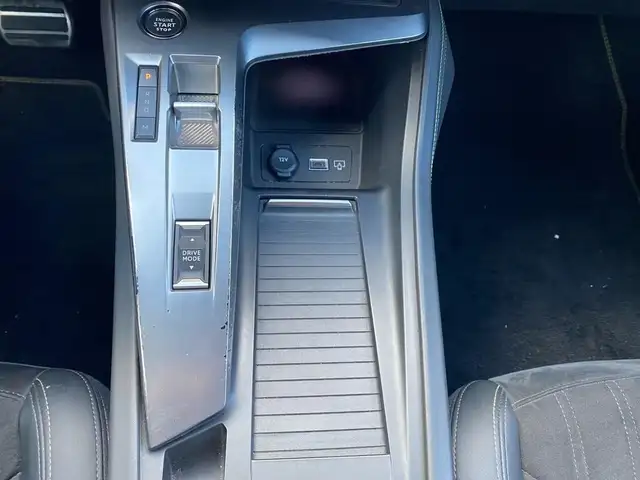 Peugeot 308 view 12
