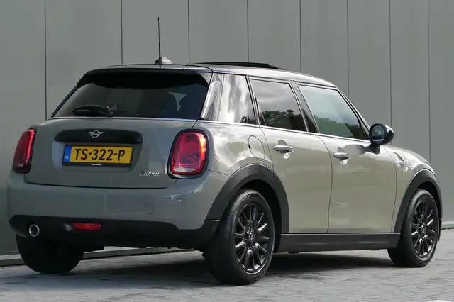 Mini Hatch view 2