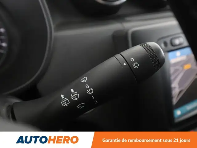 Dacia Duster view 28