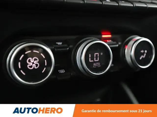 Dacia Duster view 25